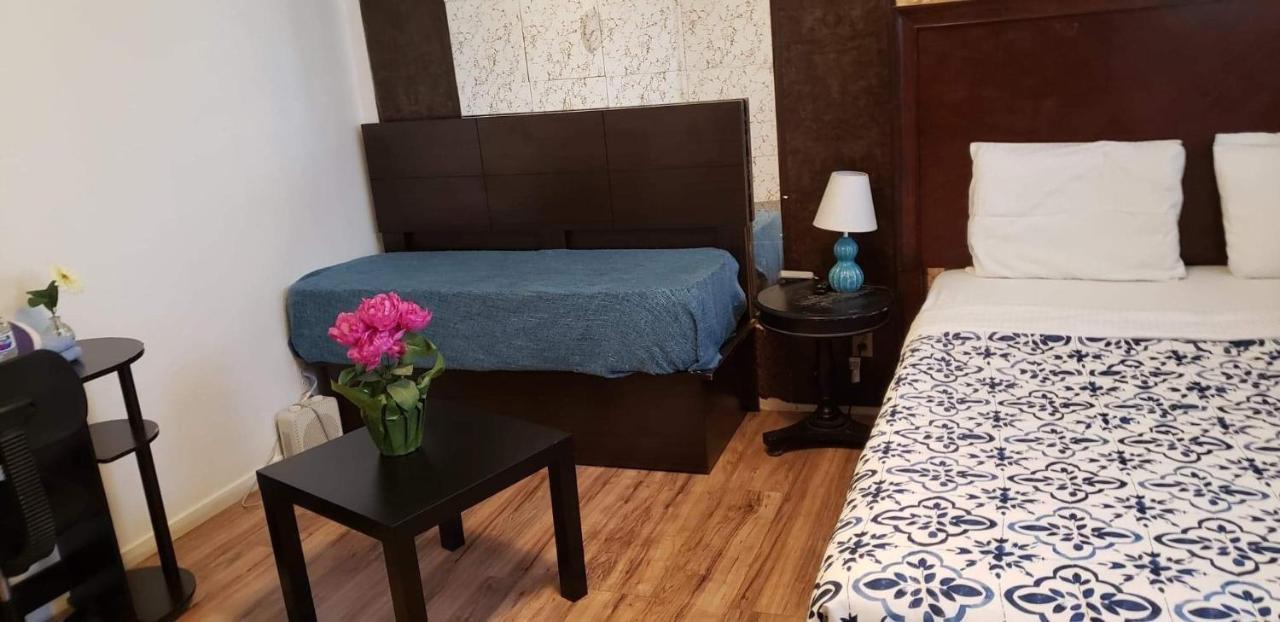 The Yellow Penthouse Llc لاس فيغاس المظهر الخارجي الصورة